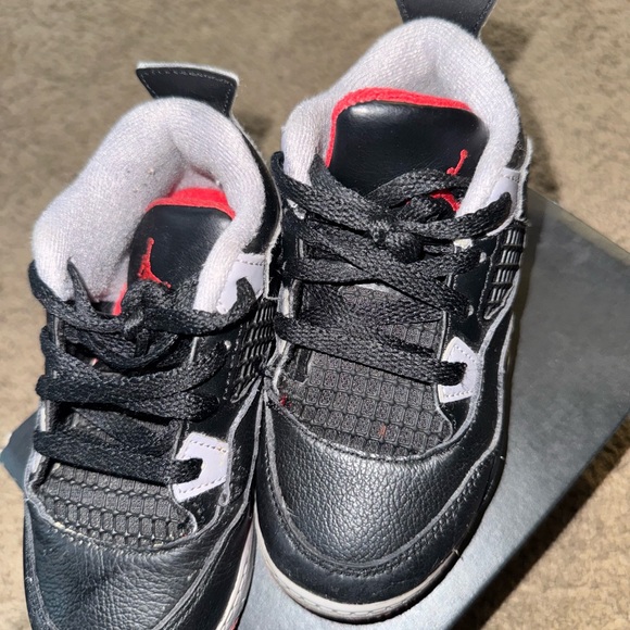 Jordan 4 Retro - Picture 5 of 5